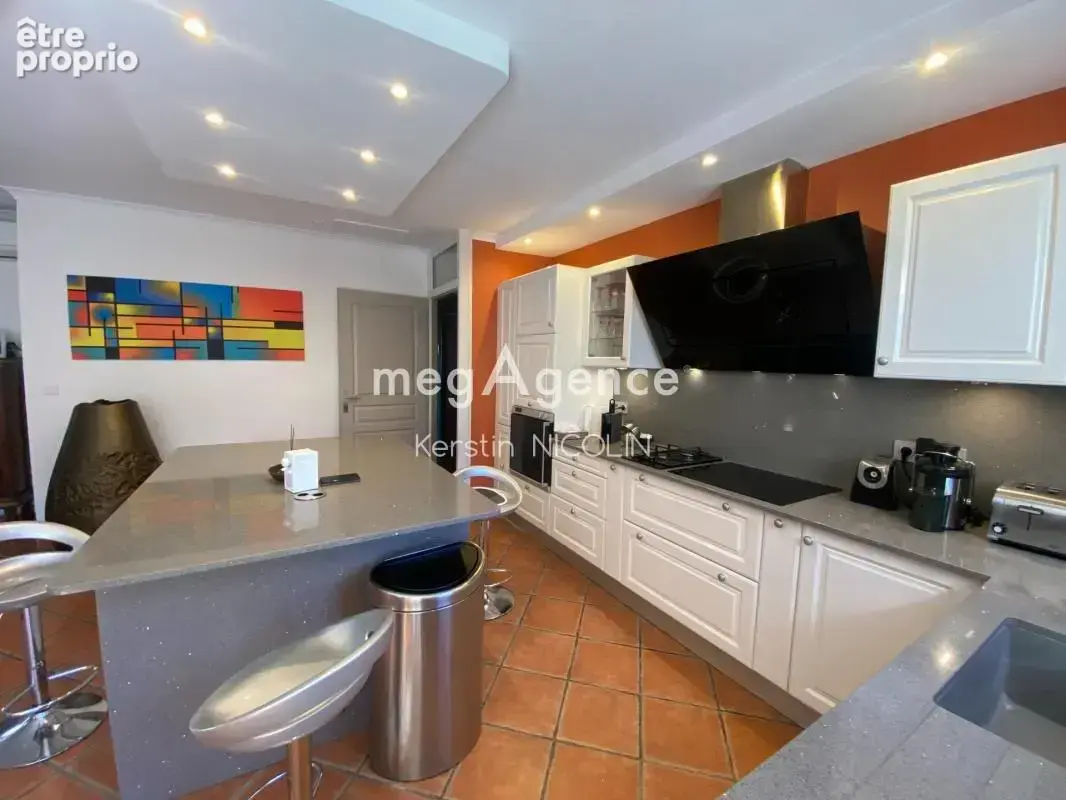 Superbe villa à Néoules, proche du village - photo 7