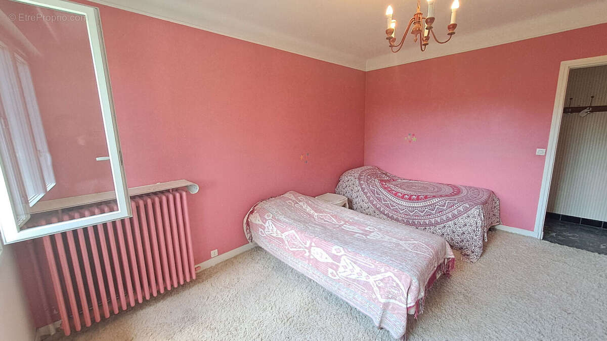 Maison à SAINT-REMY-LES-CHEVREUSE