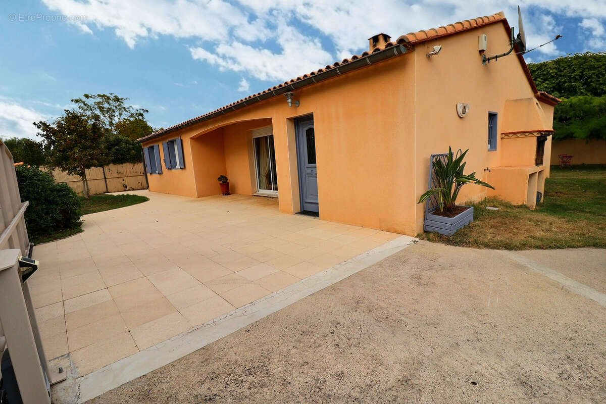 Maison à SAINT-GENIES-DES-MOURGUES