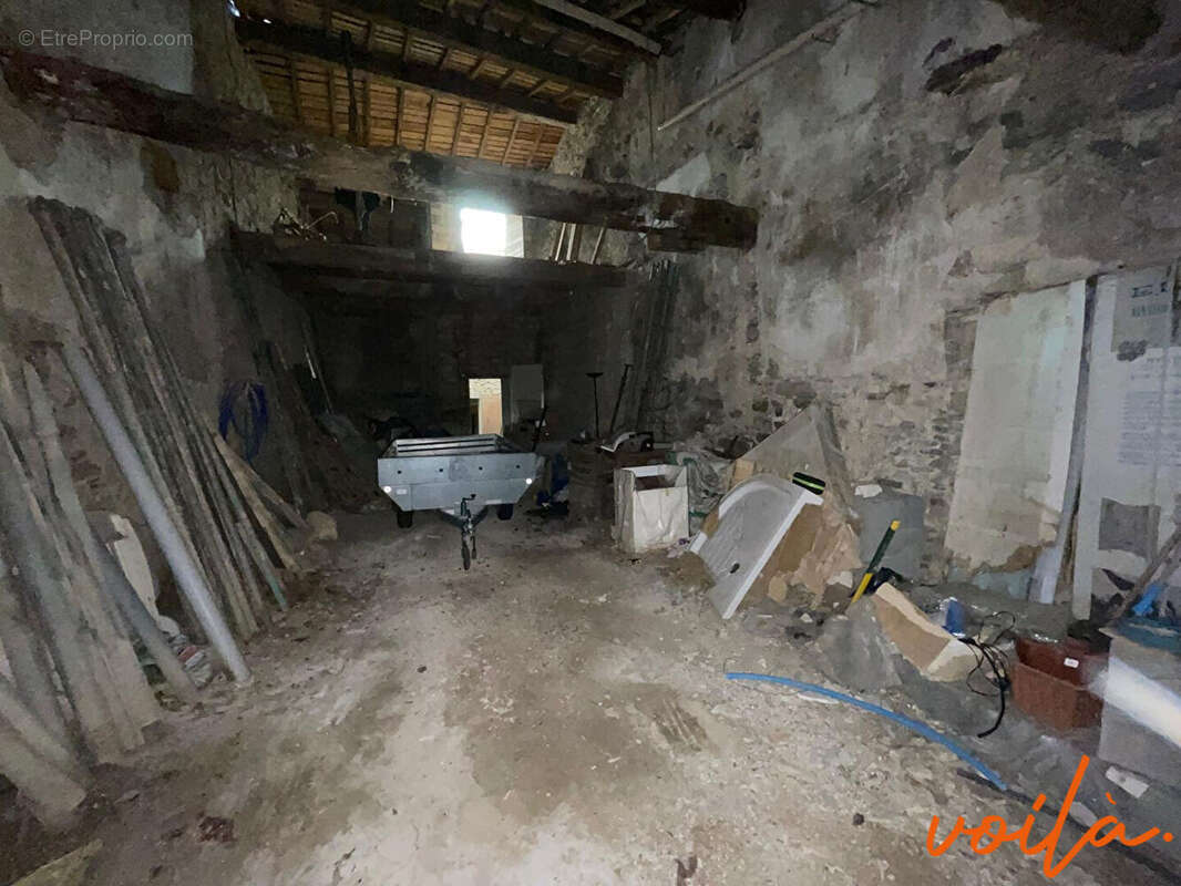 Ref : Pourpre  - Batisse à restaurer de + 135m2 - Poss. d'acquérir une maison attenant pour agrandir la surface - photo 7