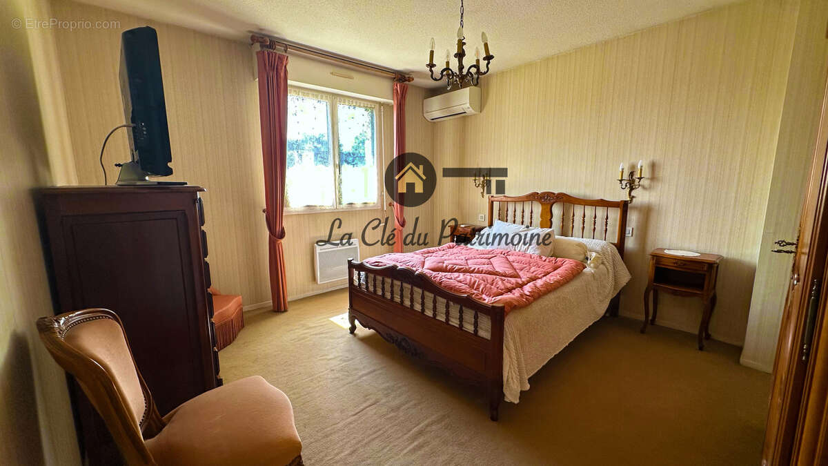 Bordeaux cauderan - une maison qui n'attend que vous 2 chambres - jardin-garage - photo 17