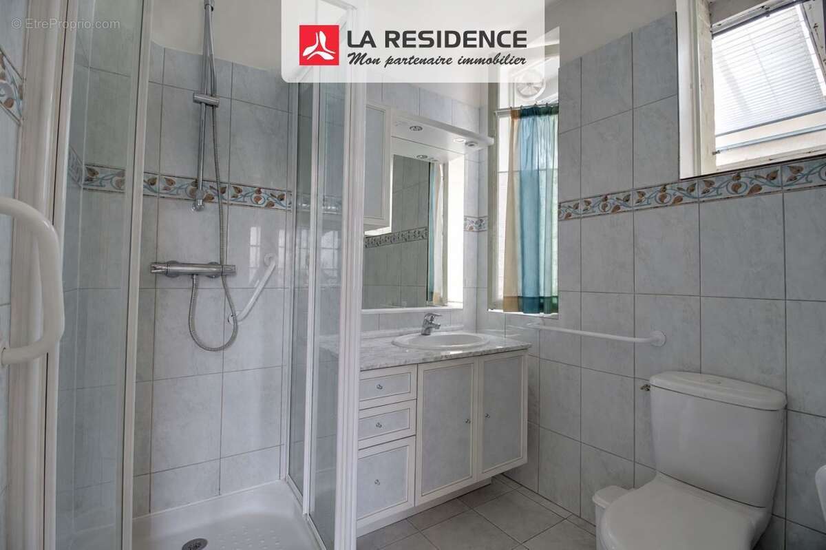 Maison 106 m² à Saint-Etienne-Du-Rouvray  - photo 8