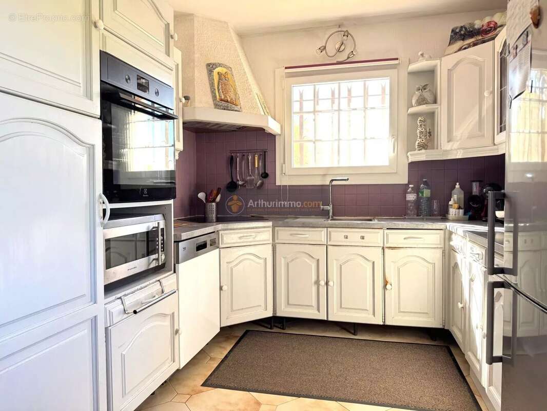 Maison à ROQUEBRUNE-SUR-ARGENS