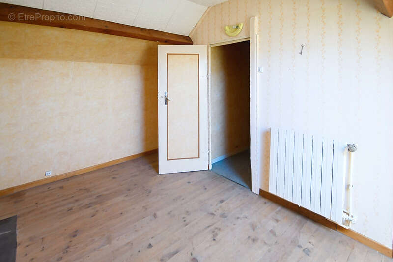 Maison à BEUVEILLE