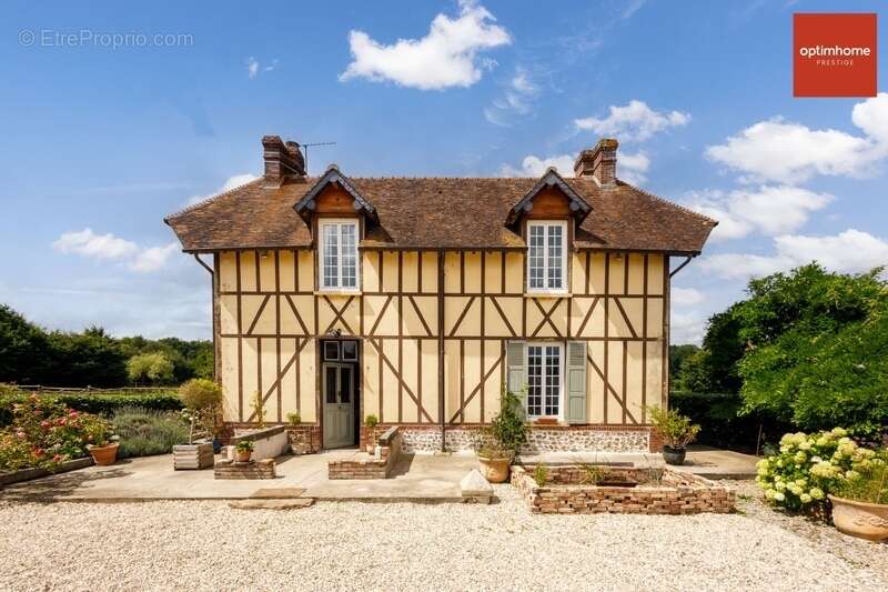 Maison à AJOU