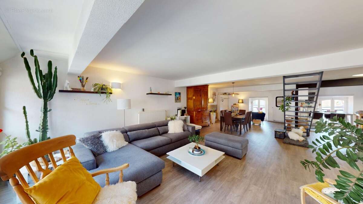 Appartement à PONTARLIER