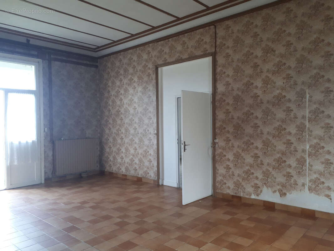 Maison à AVAILLES-LIMOUZINE