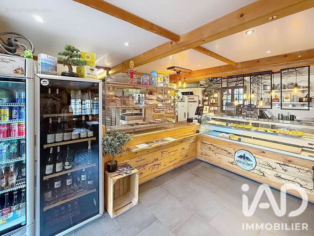 Commerce 90 m² à Valdeblore  - photo 2