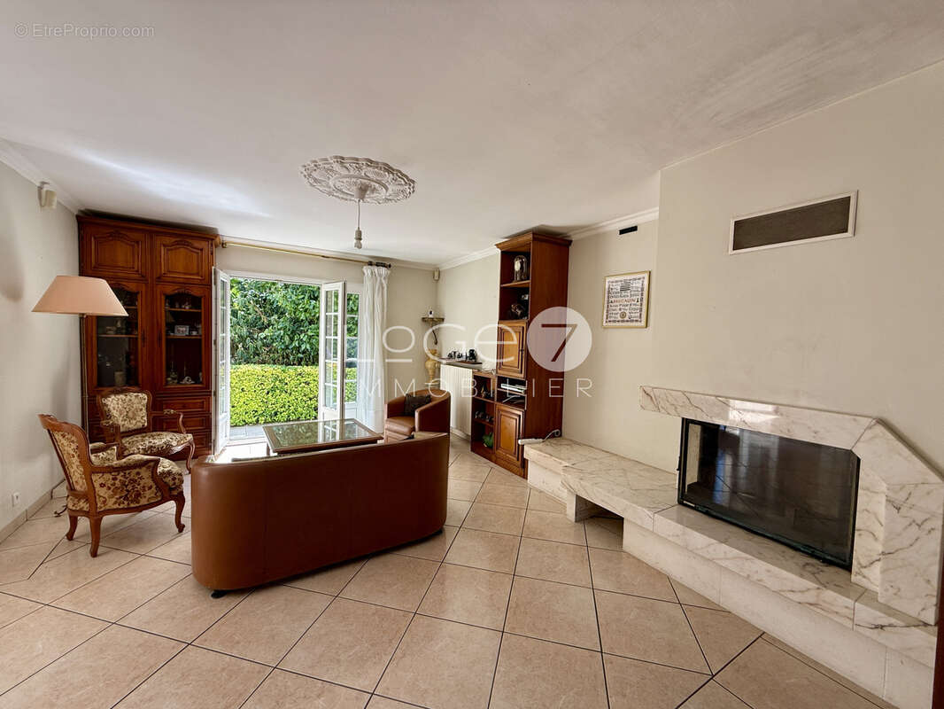 Maison avec beau terrain aux portes de Clohars - photo 5