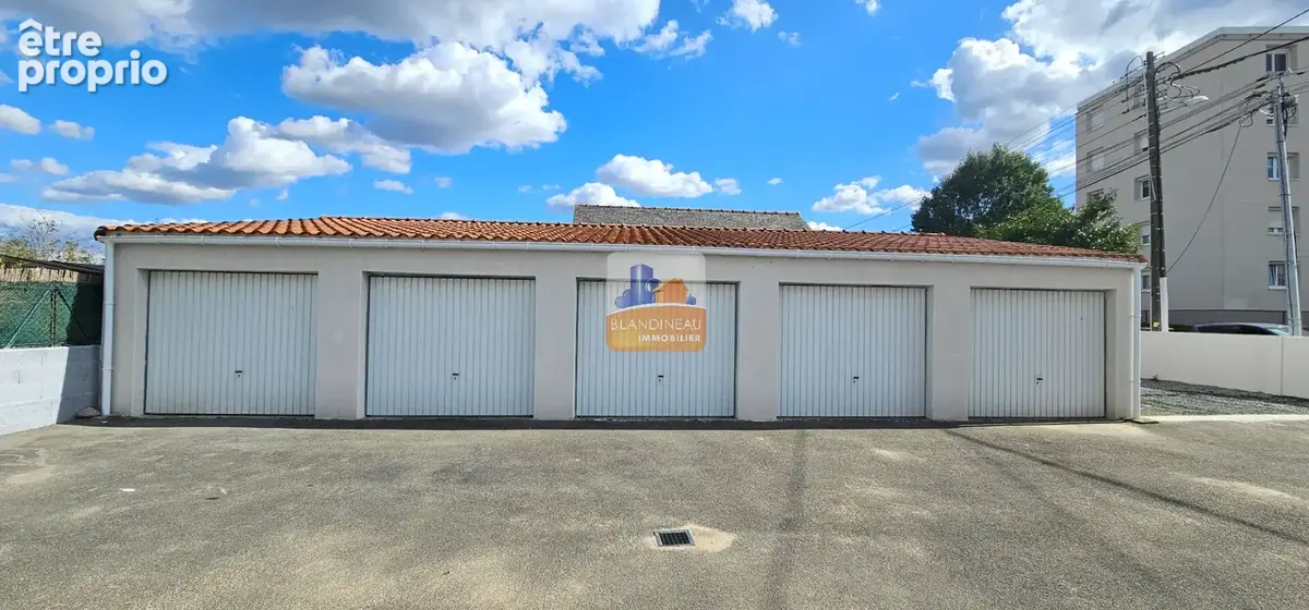 Photo Parking à Reze au prix de 21 500€