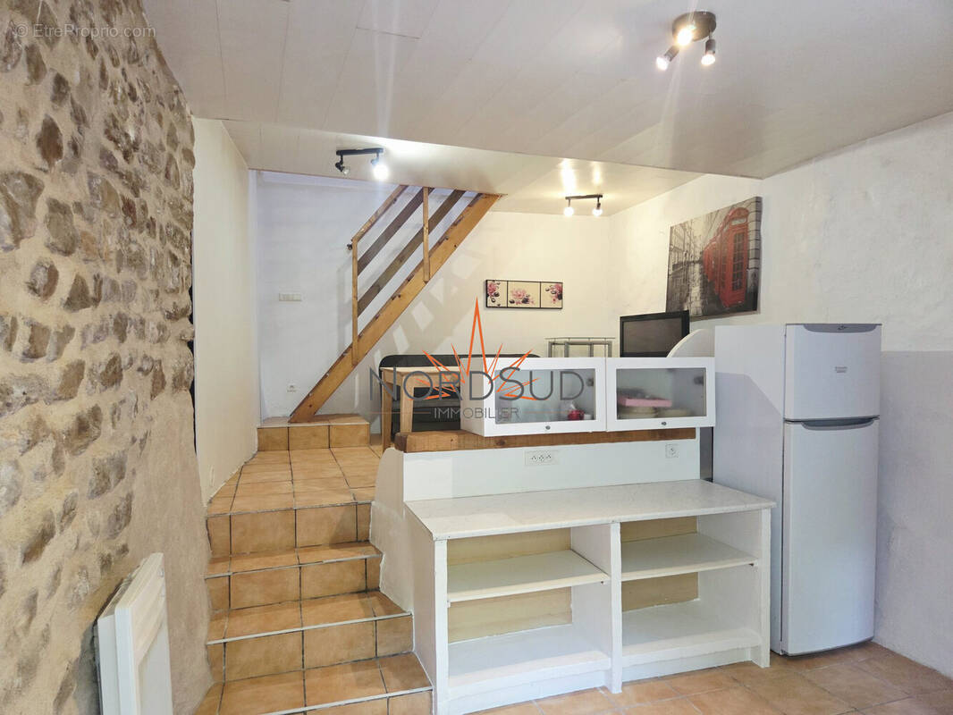 Maison à POURRIERES