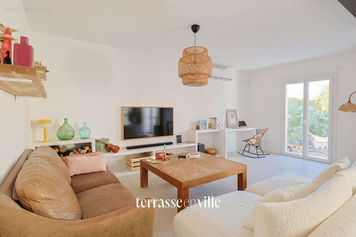 Maison à SIX-FOURS-LES-PLAGES