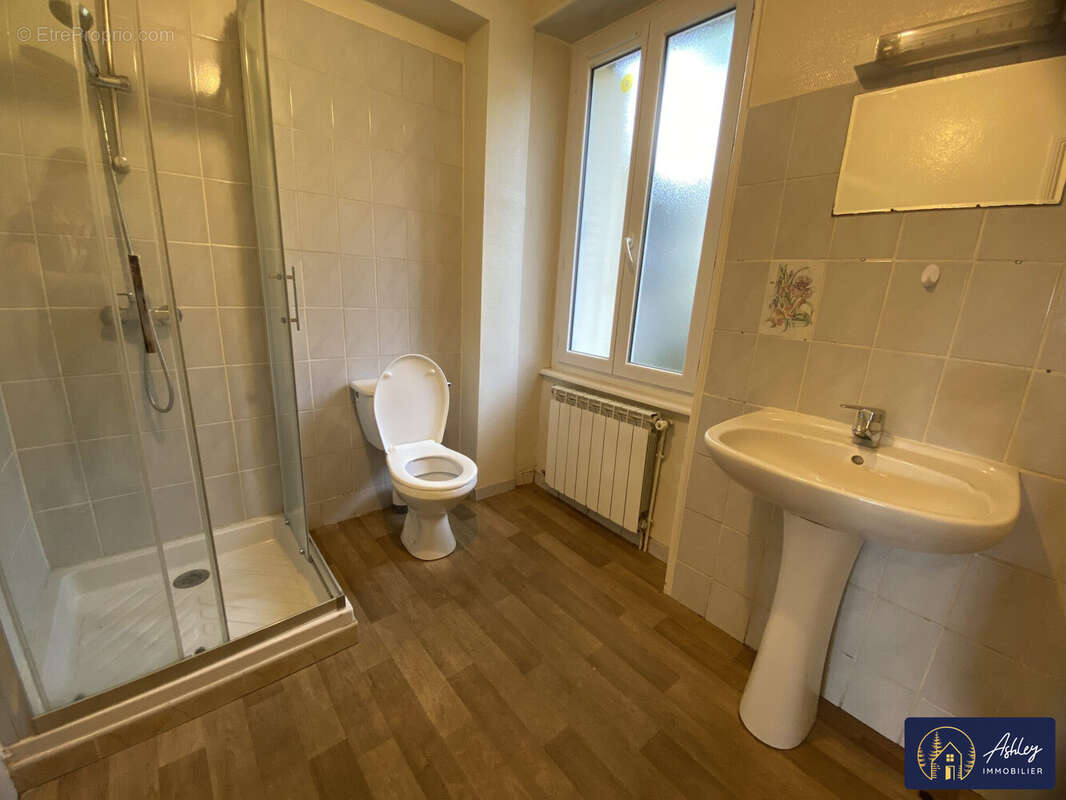 Maison 7 pièces LE MONTEIL - Maison à LE MONTEIL