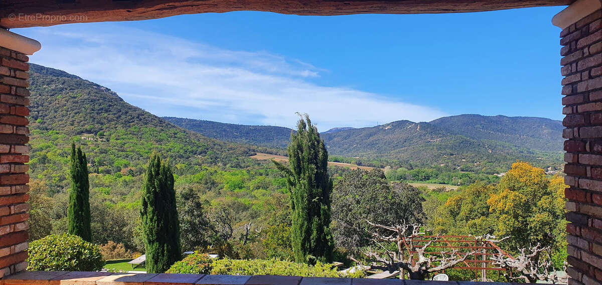 Maison à PLAN-DE-LA-TOUR