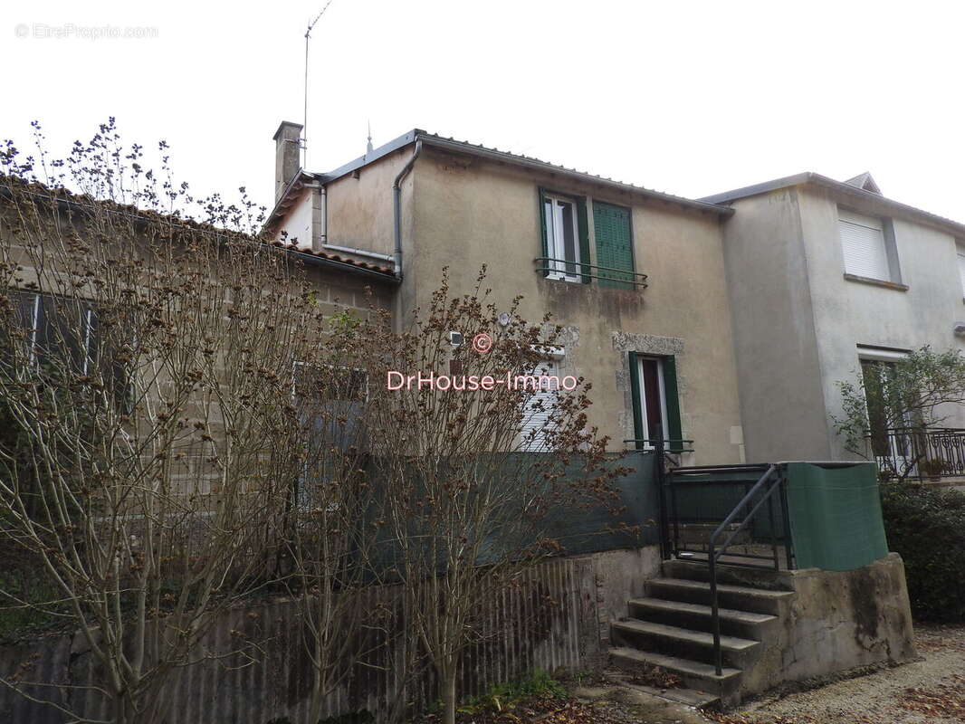 Maison à SAINT-MARTIN-L&#039;ARS