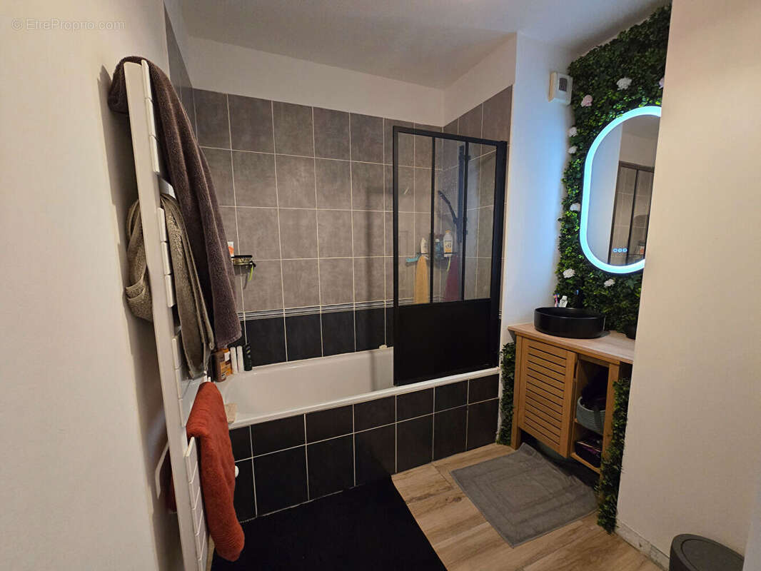 Appartement à MARSEILLE-12E