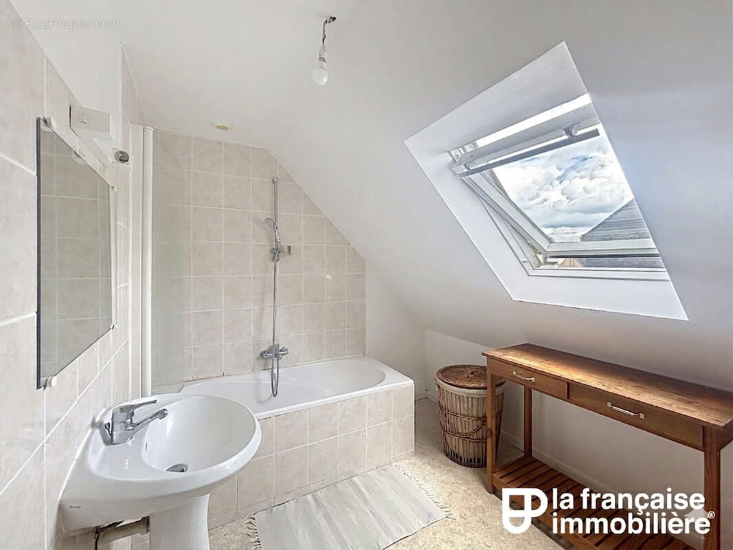Maison de 93m² - au coeur du bourg - Thorigné-Fouillard - photo 4