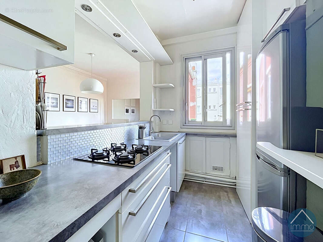 Appartement à ASNIERES-SUR-SEINE