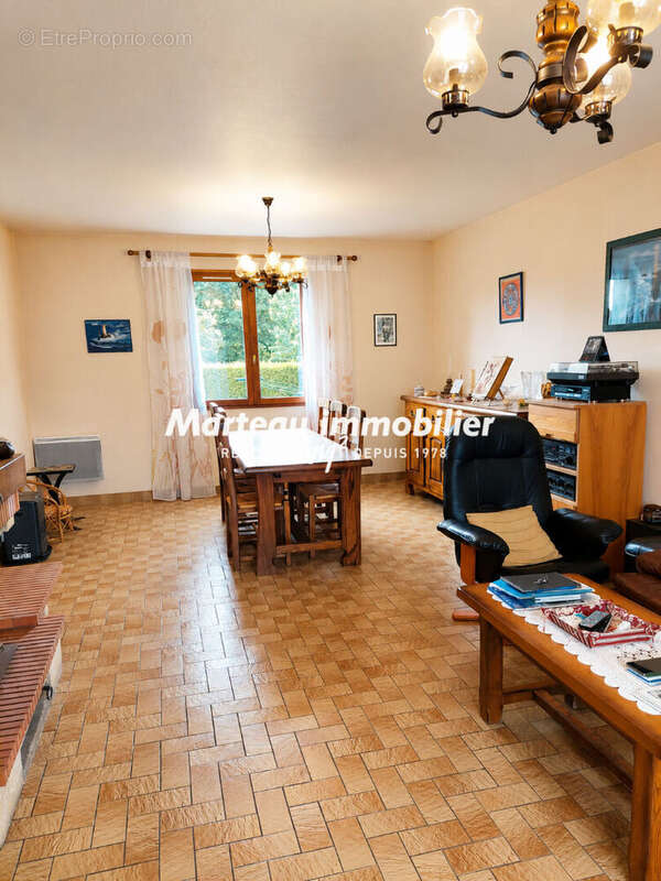 Maison  4 pièces 87.90 m² - photo 3
