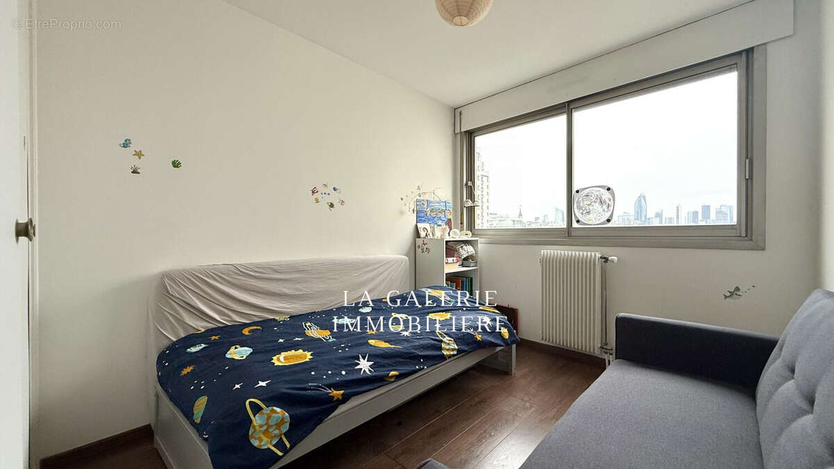 Appartement à SURESNES