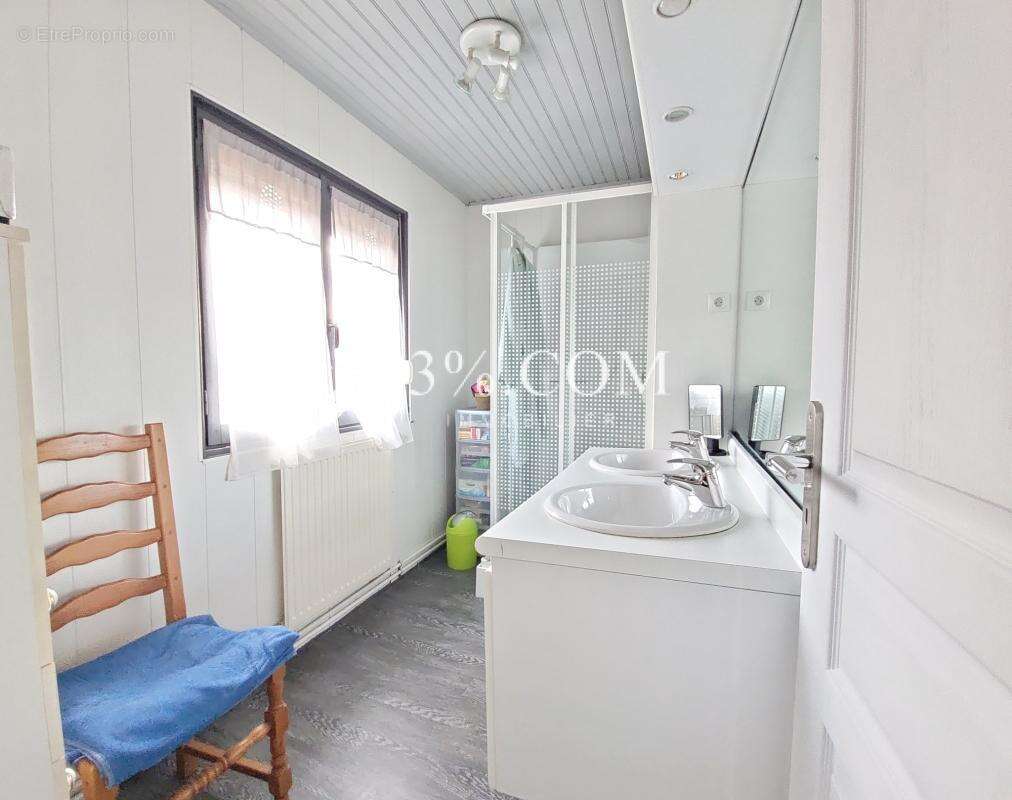 Maison à LA CHAPELLE-D&#039;ARMENTIERES