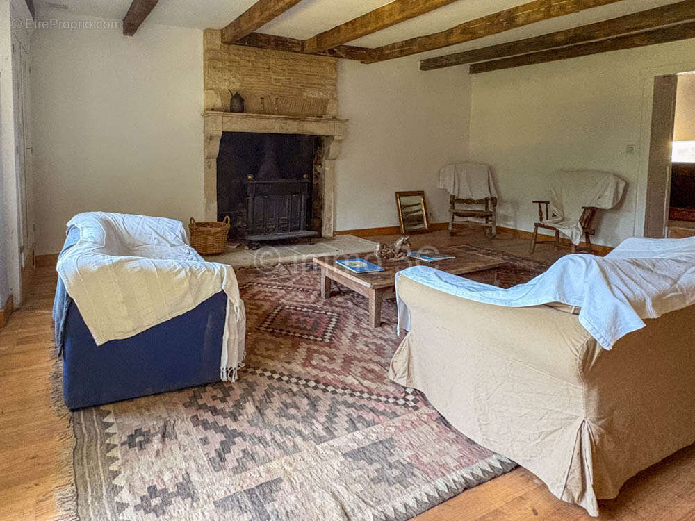 Maison à VILLEFAGNAN