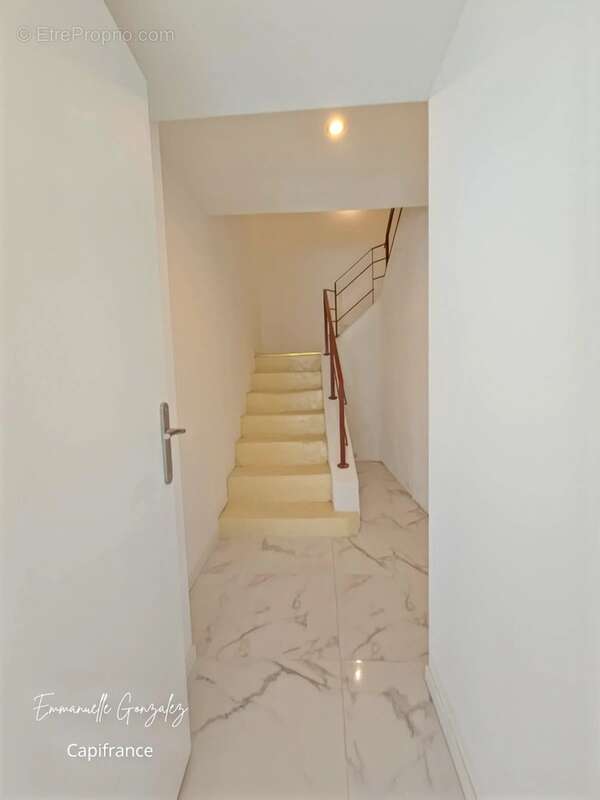 Maison de caractère entièrement rénovée 200m² avec 5 chambres ROUJAN (34) - photo 42