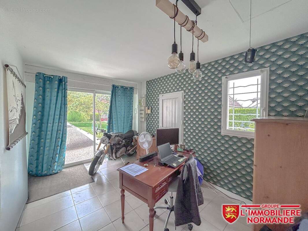 Maison à LIMETZ-VILLEZ