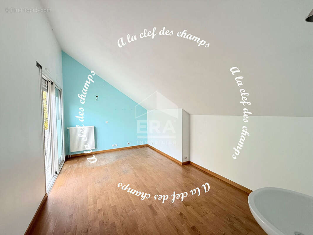 Maison à SACLAY