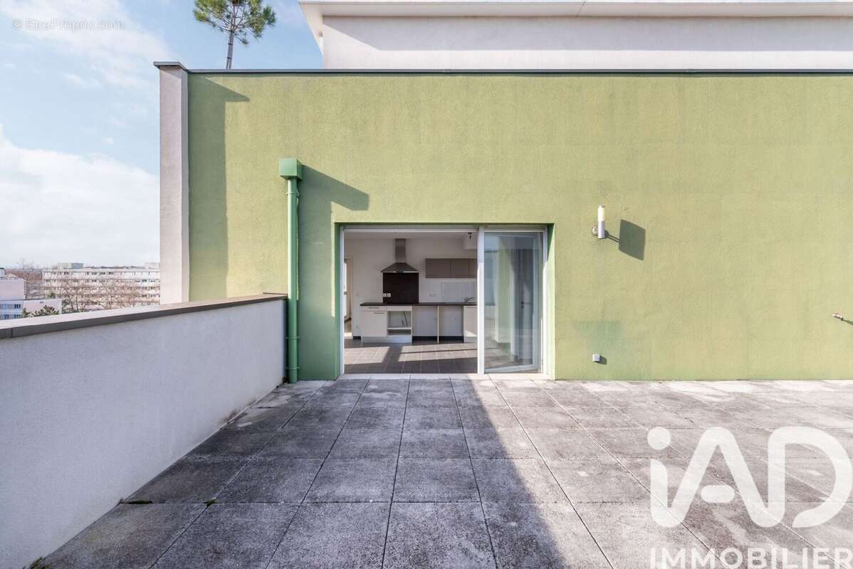 Photo 3 - Appartement à VILLEURBANNE