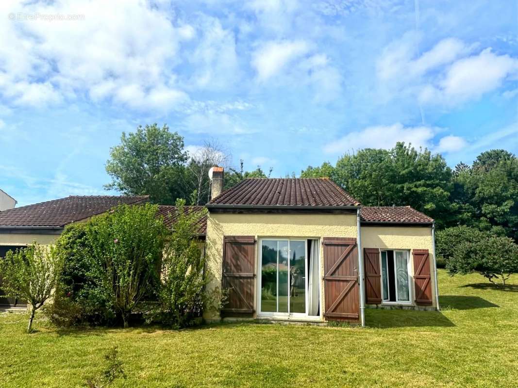 Maison à CASTELMAUROU