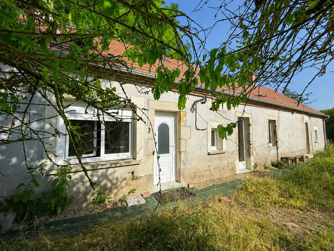 Maison de campagne sur 14 hectares à 280m du 1er voisin ! - photo 2