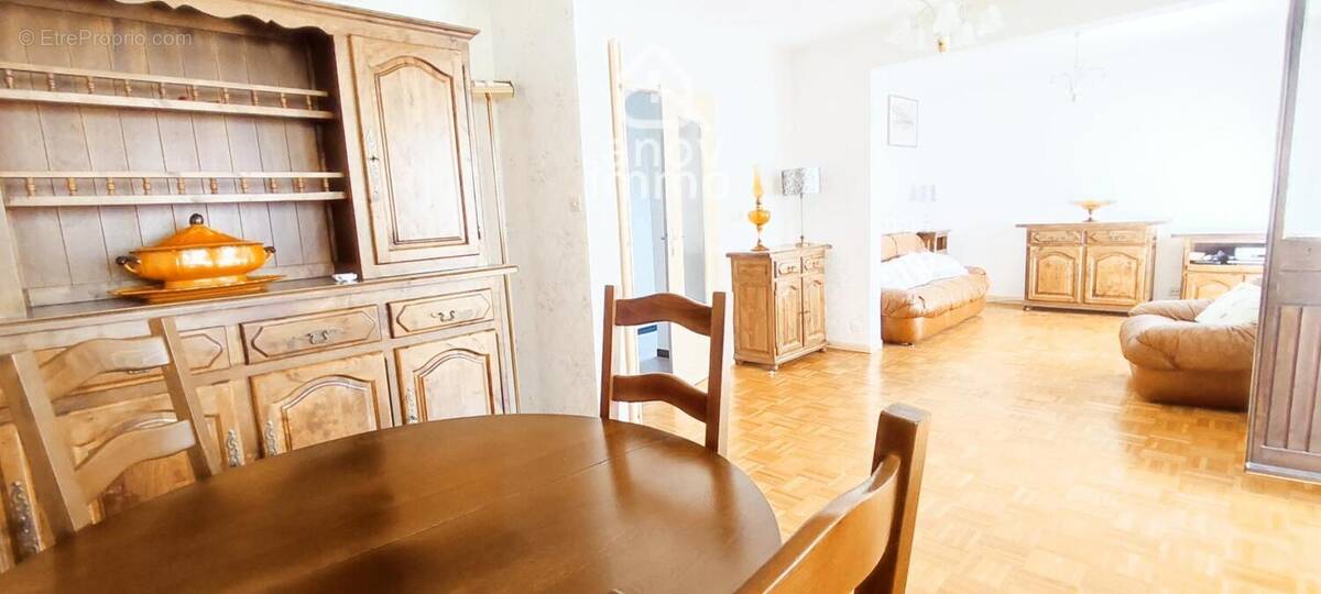 Appartement à ECHIROLLES