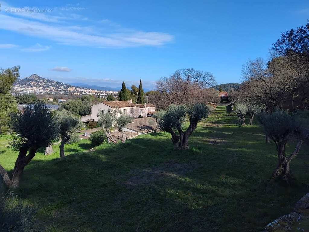 Maison à HYERES