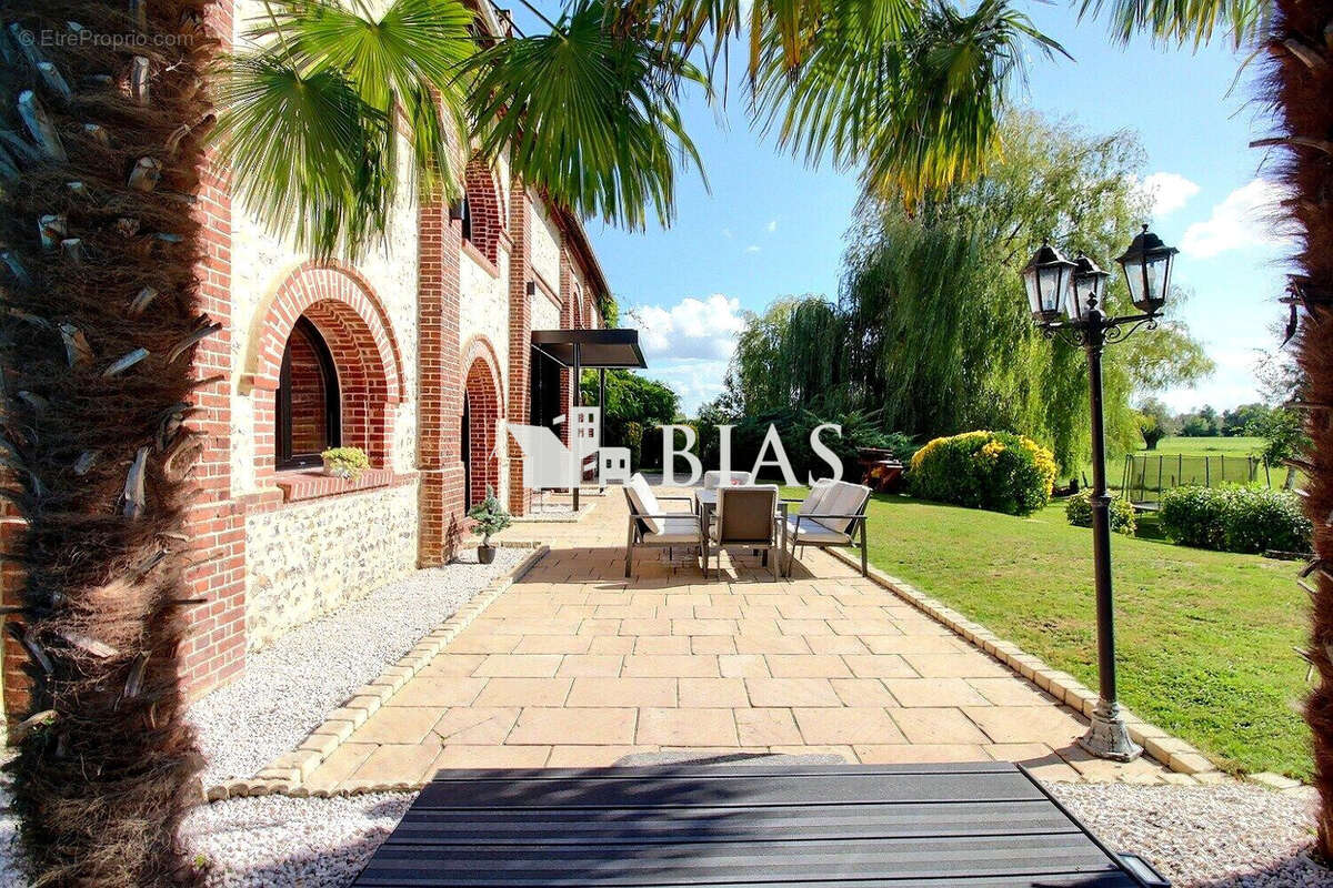 Maison à HENOUVILLE