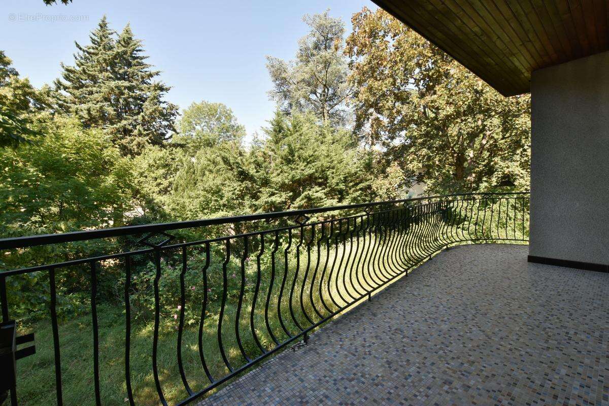 Lyon 5 : grande maison à rénover dans immense parc boisé - photo 18