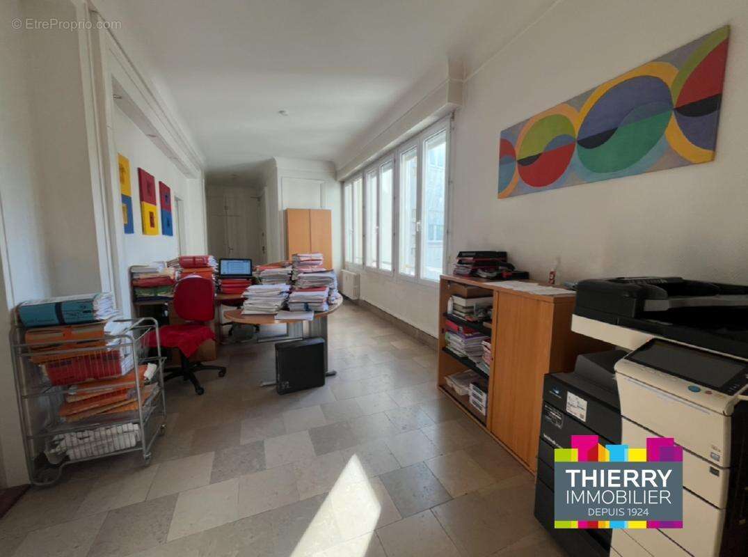 Place ladmirault - photo 8