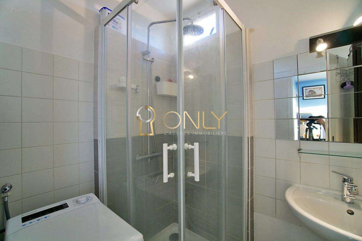 Appartement à GENAY