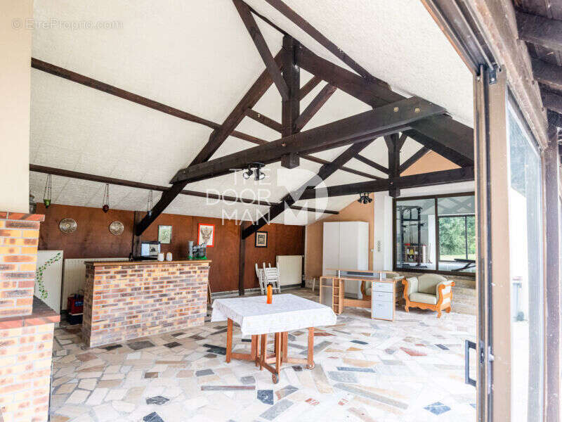 Maison à COSSE-LE-VIVIEN