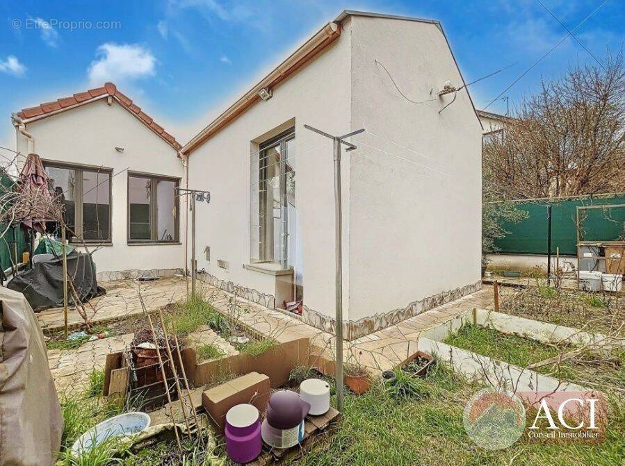 59202703a.jpg - Maison à GROSLAY