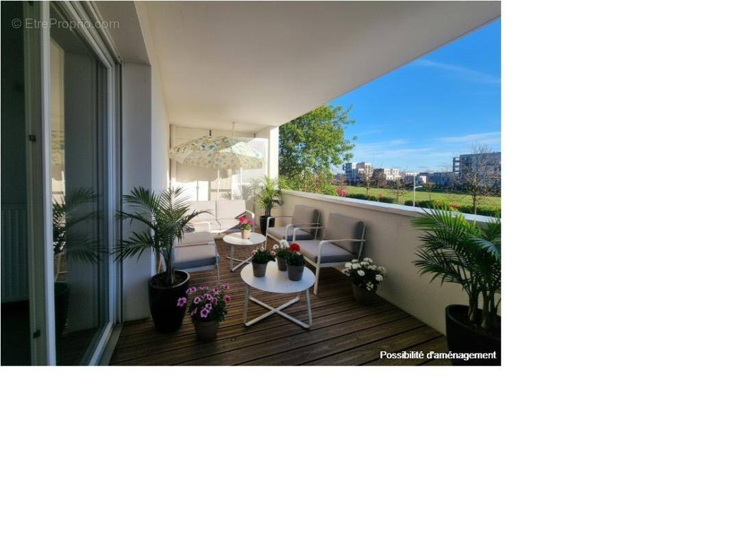 Appartement à BEAUZELLE