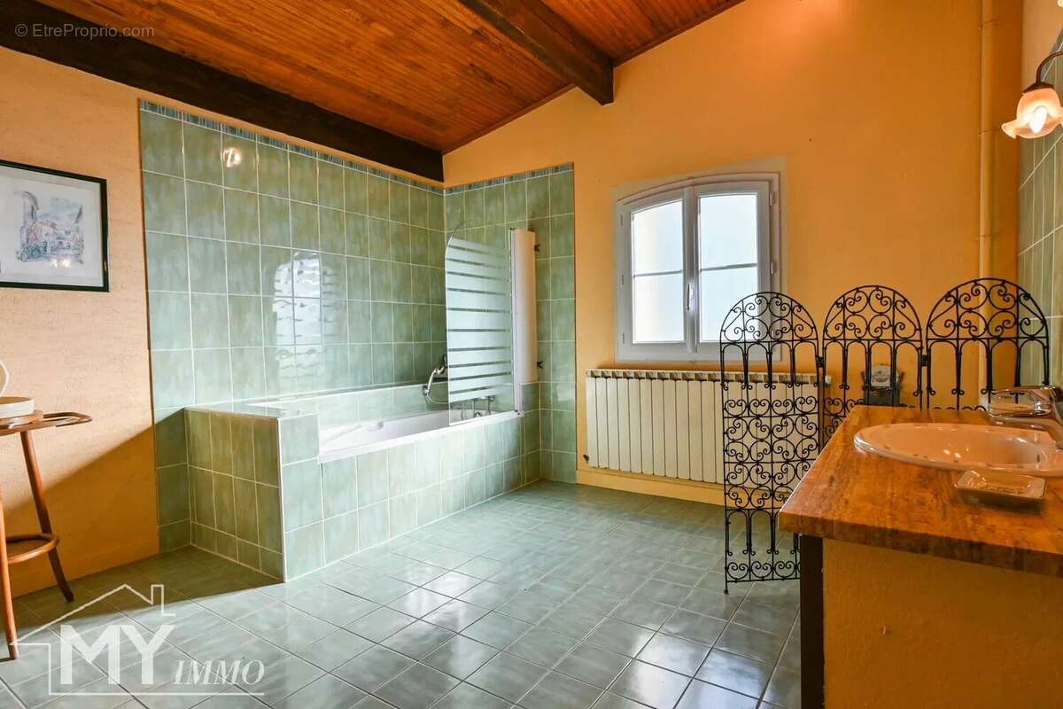 Maison à FOUGUEYROLLES