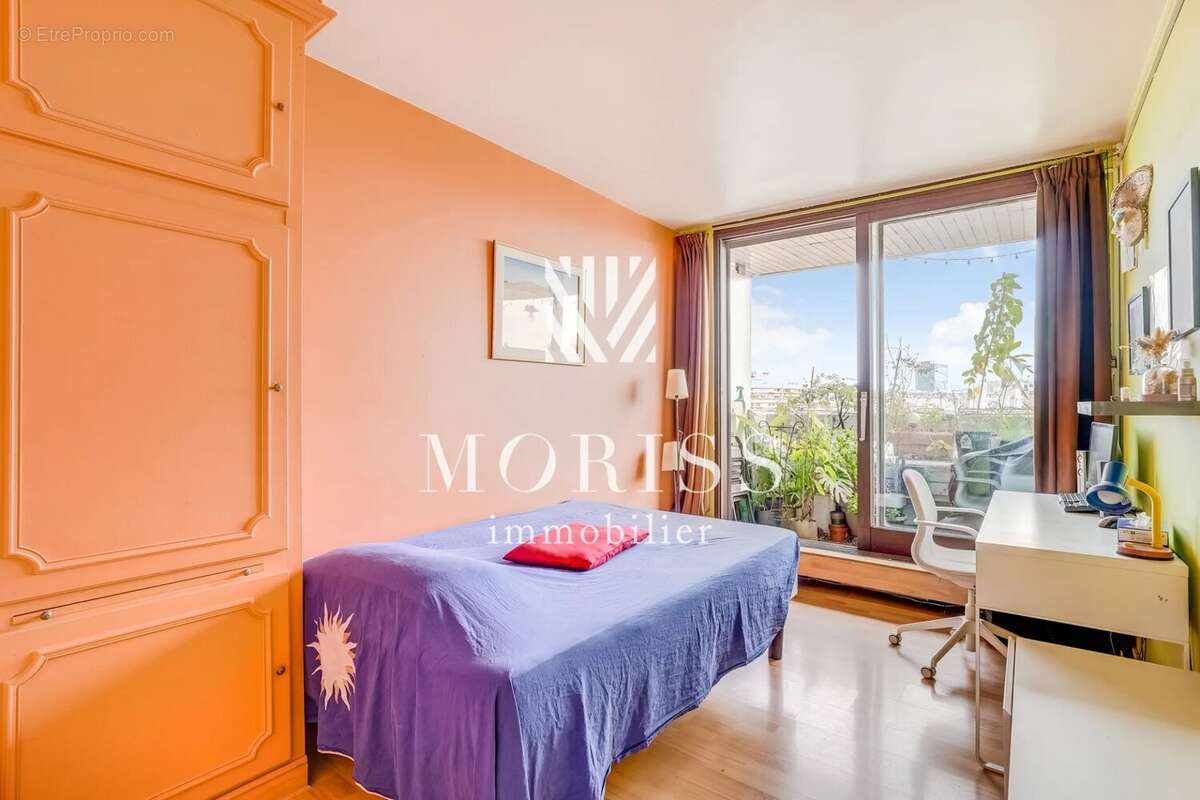 Appartement à PARIS-15E