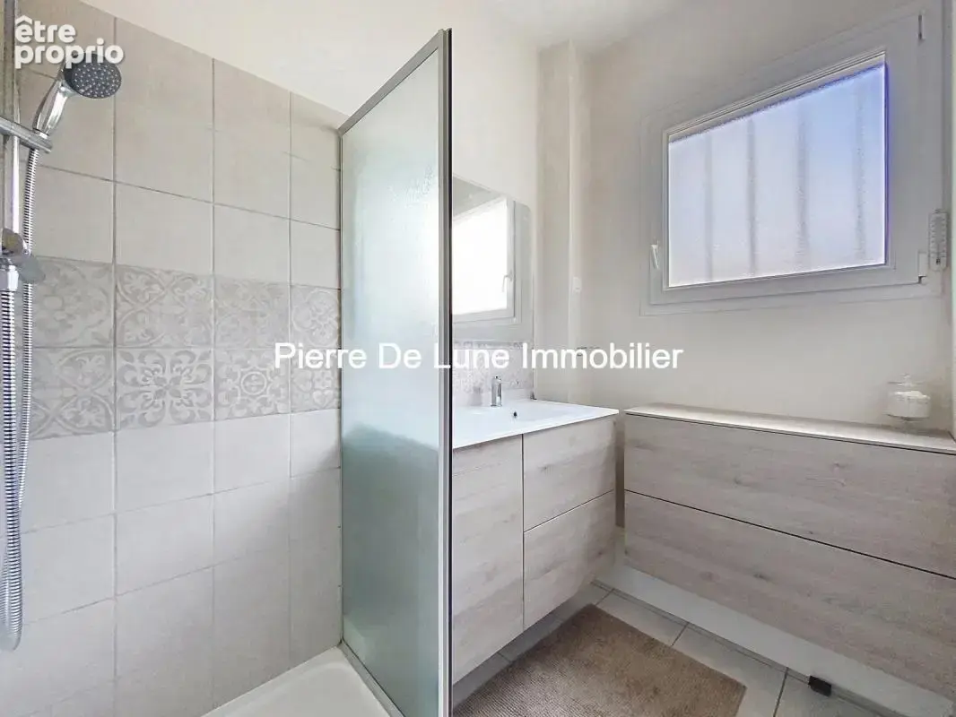 OULLINS T3 de 68m² au calme - photo 12