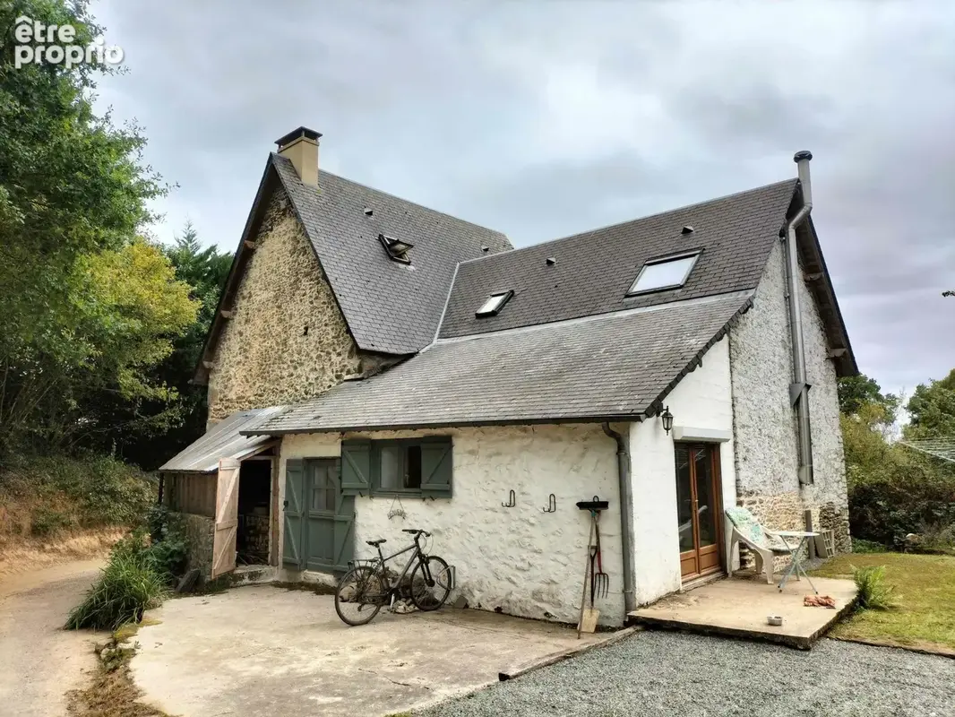 maison La Chapelle au Riboul  arrière
