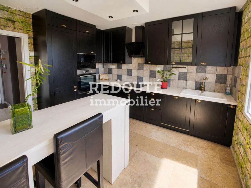 A vendre - asfeld - maison plain pied -t6 sous sol et jardin - photo 5
