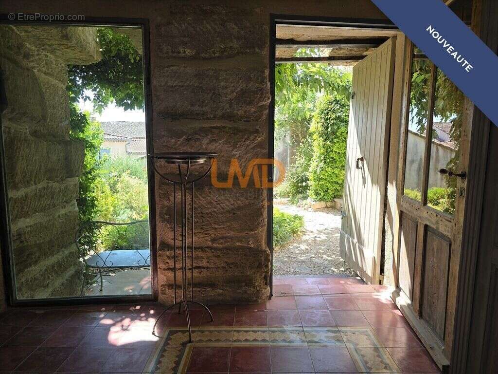 Ancien moulin du 17ème siècle avec piscine et dépendances - photo 10