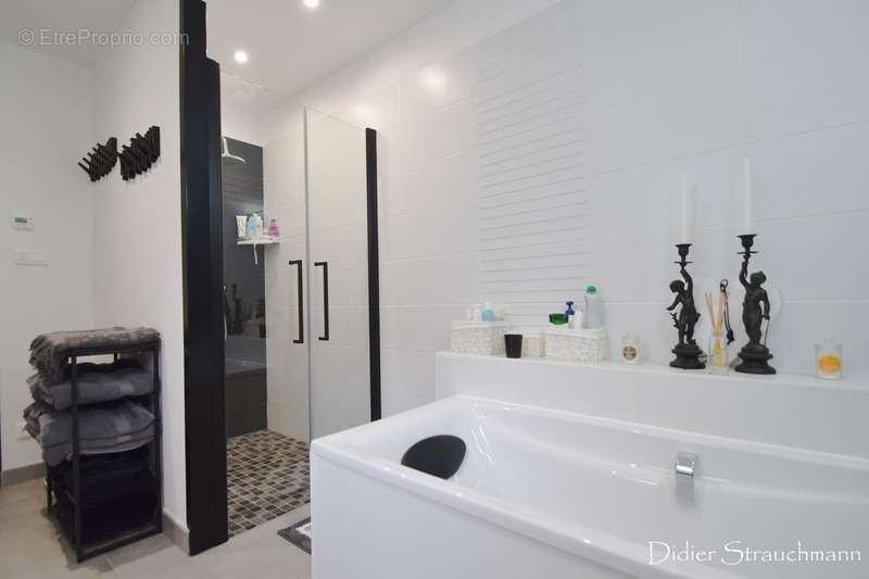 Maison à AIGREFEUILLE-D'AUNIS