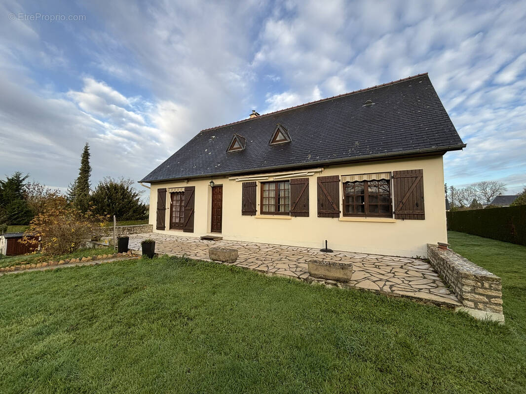 Maison à MONCEAUX-EN-BESSIN