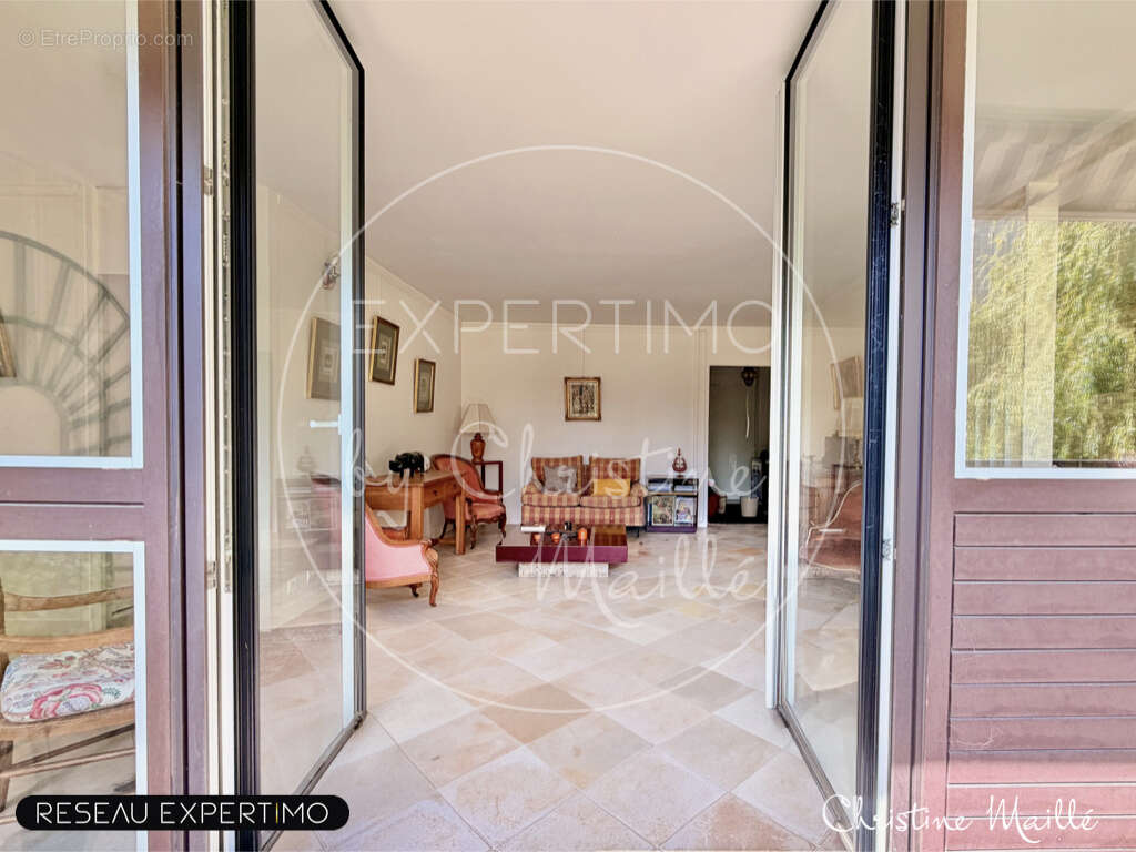 Versailles montreuil - appartement 5 pièces 105m2 avec balcon, parking et ascenseur - photo 9